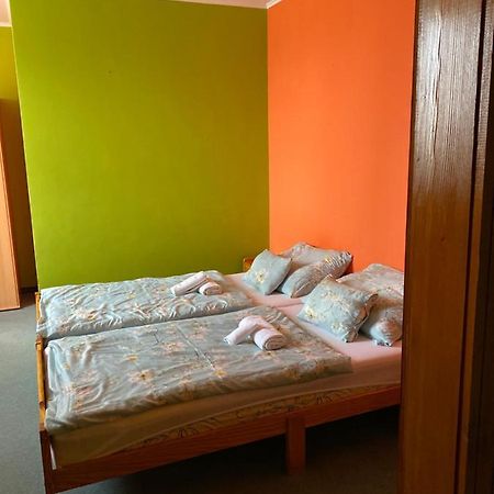 Tiszaparti Rokonok Kiskore Bagian luar foto