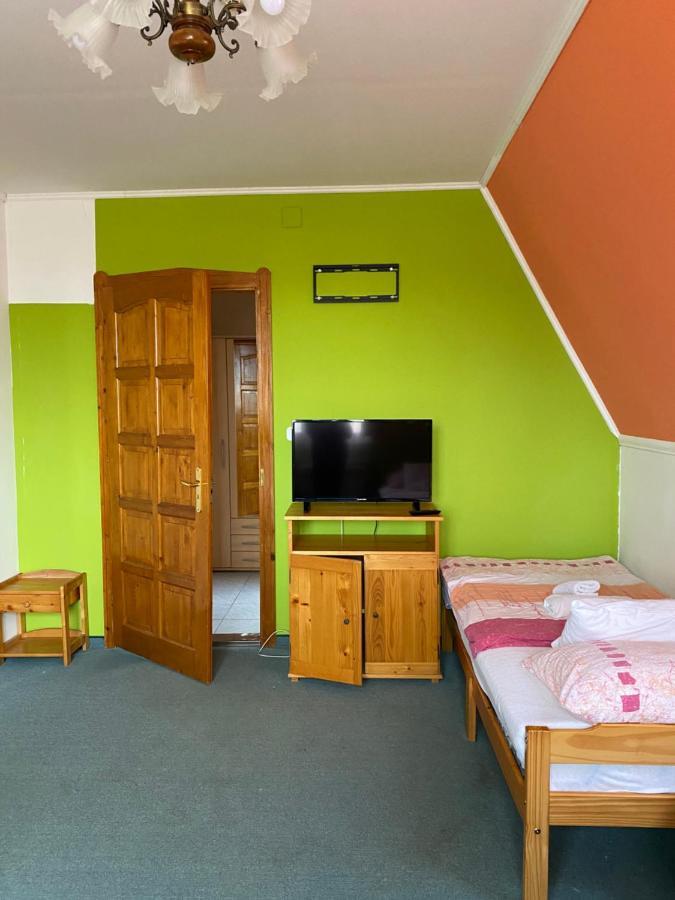 Tiszaparti Rokonok Kiskore Bagian luar foto