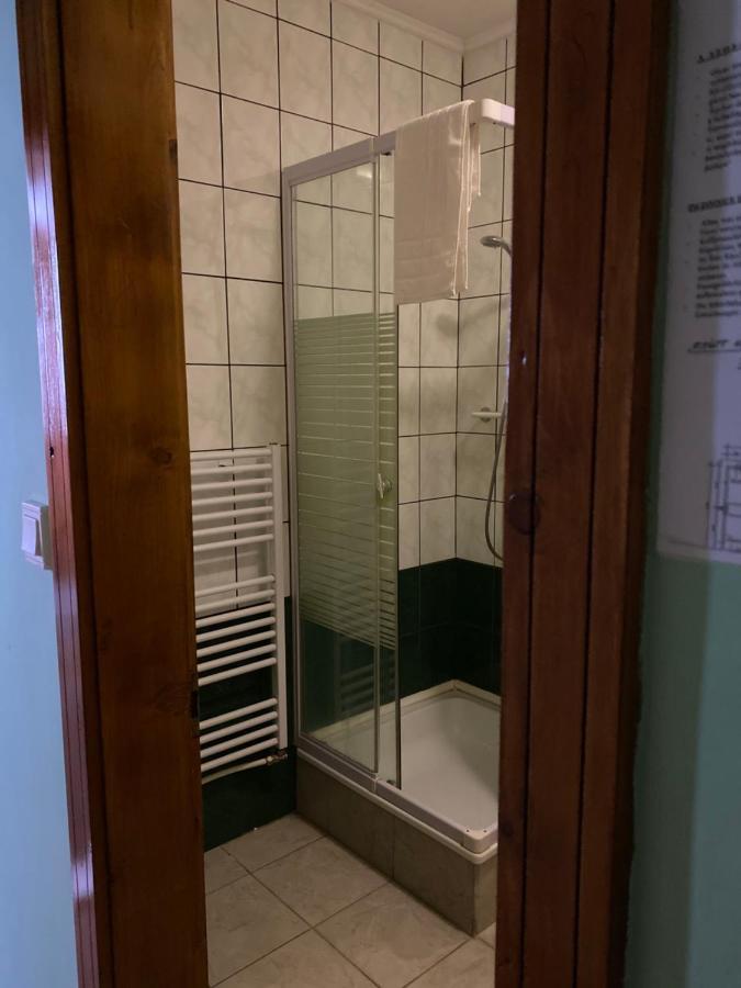 Tiszaparti Rokonok Kiskore Bagian luar foto